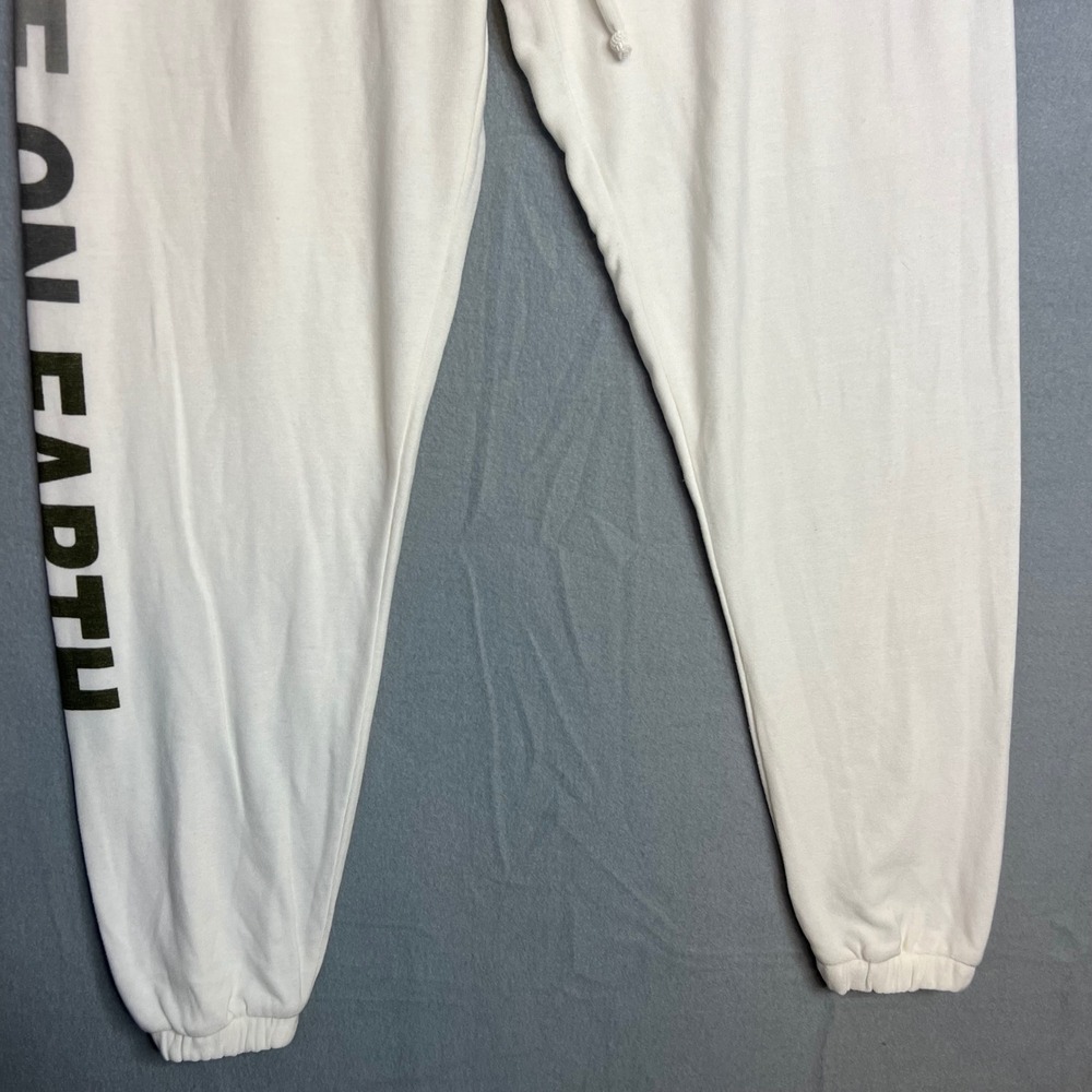 Chaser Joggers Womens Size S Peace On Earth Graphic Sweatpants Drawstring NWT - Picture 7 of 9